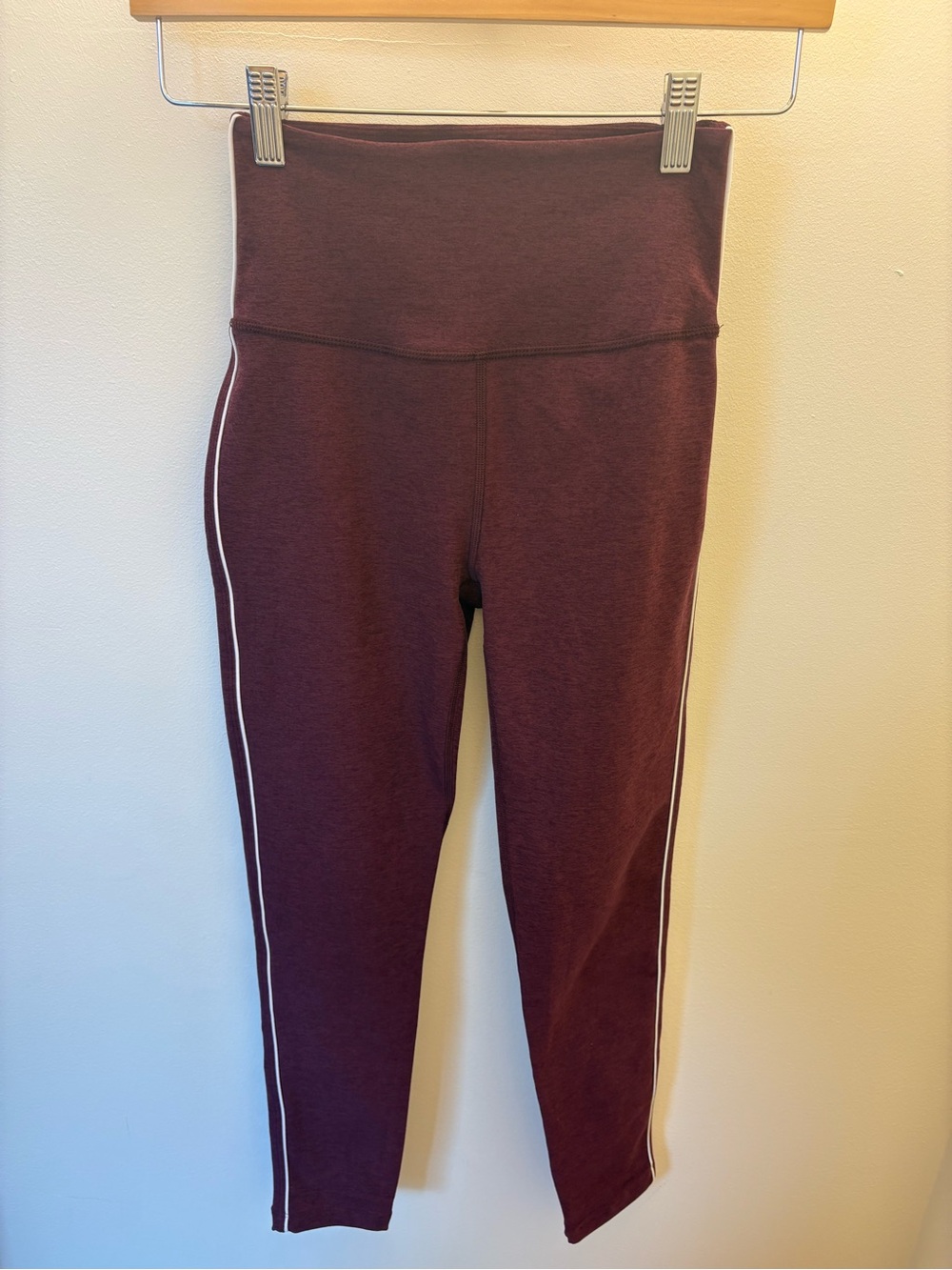Beyond Yoga Ready Midi Legging — Midnight Burgundy Heather — New w/o Tag
